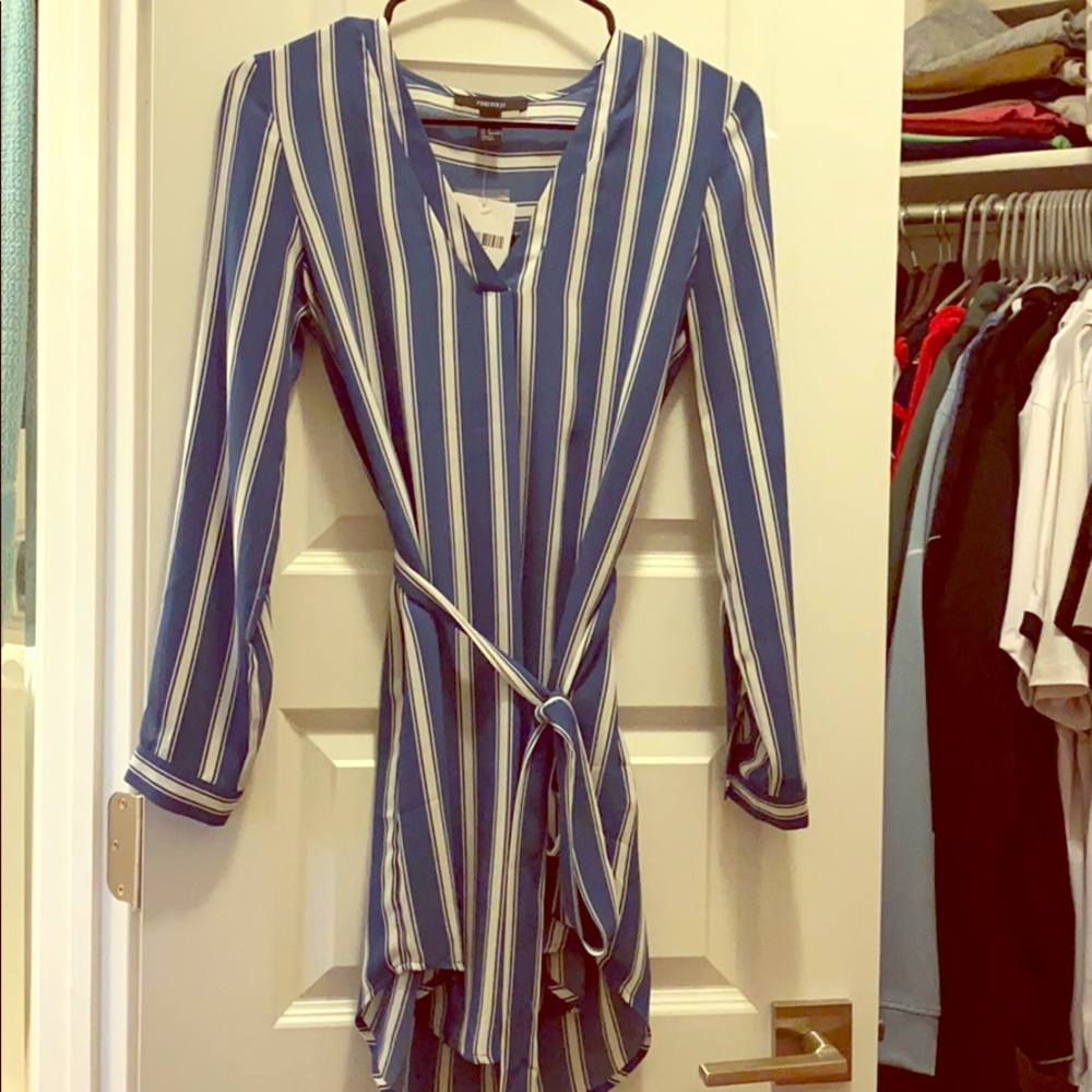 Juniors size small white and blue mini dress